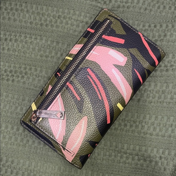 Kate Spade Multicolor Leaf Pattern Wallet - Picture 3 of 3